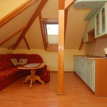 Bursztynowa 4 * ポッドンビエ