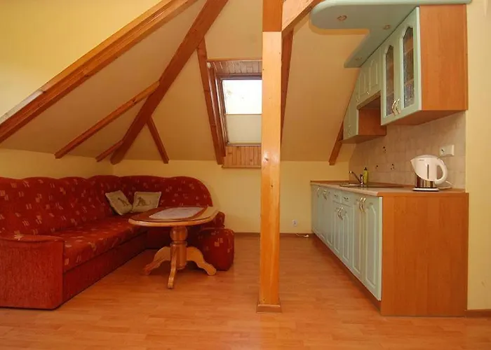 Bursztynowa 4 * Poddąbie